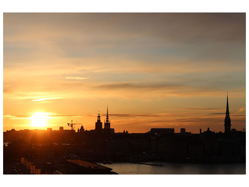 canvas-print-city-in-the-evening-light